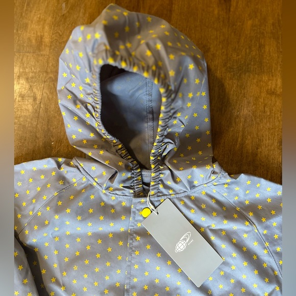 Komodo Beans Rain Jacket grey with yellow stars - Picture 13 of 15